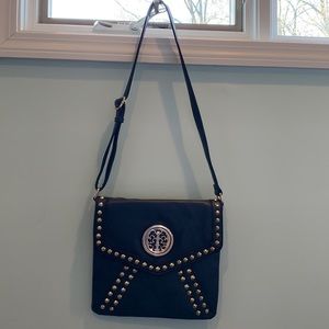 Crossbody purse
